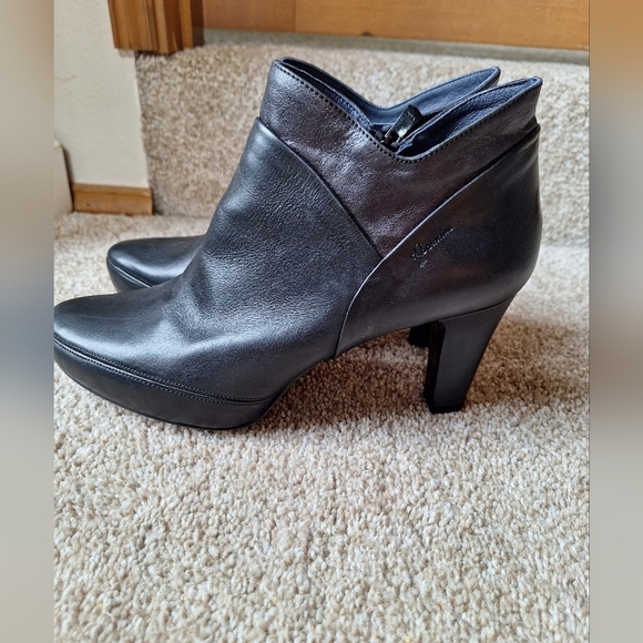 Dorking by Fluchos Womens Black Leather Booties. Size 39 (8) - Picture 2 of 9